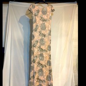 CALVIN KLEIN ELEGANT FORMAL SEQUENCE GOWN SZ 10